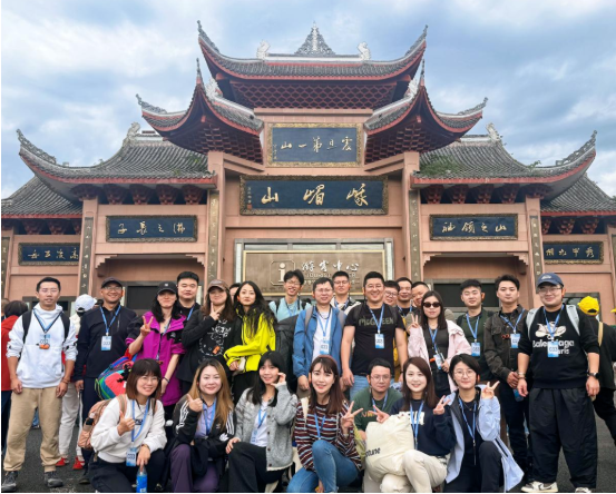 精彩良友｜凝心聚力攀高峰，攜手同行啟新程